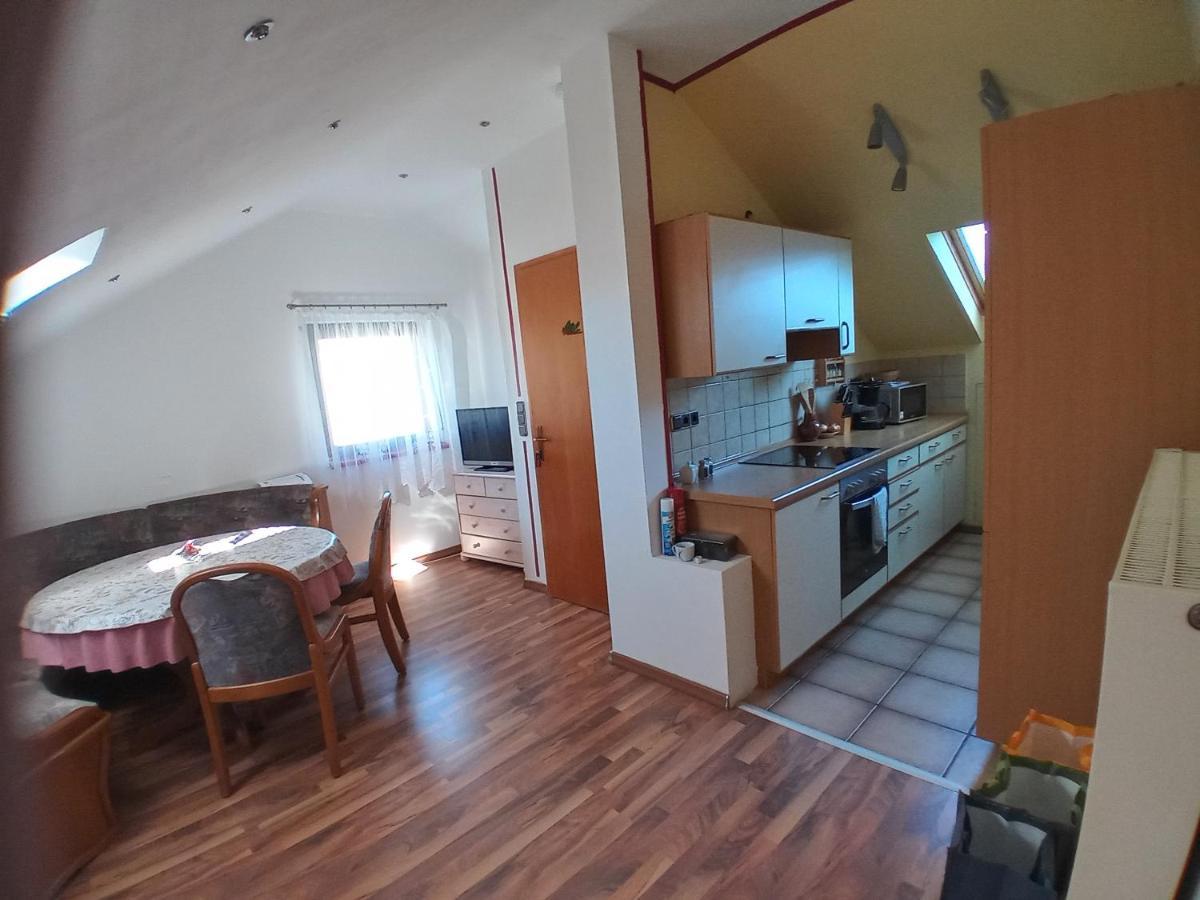 Wohnung Mit 2 - 3 Zimmern Ballenberg 外观 照片