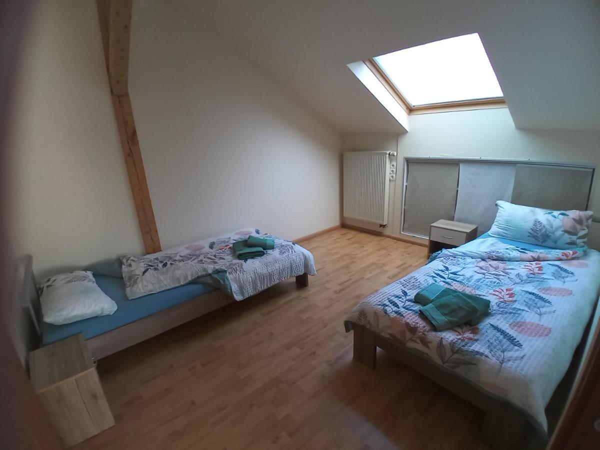 Wohnung Mit 2 - 3 Zimmern Ballenberg 外观 照片